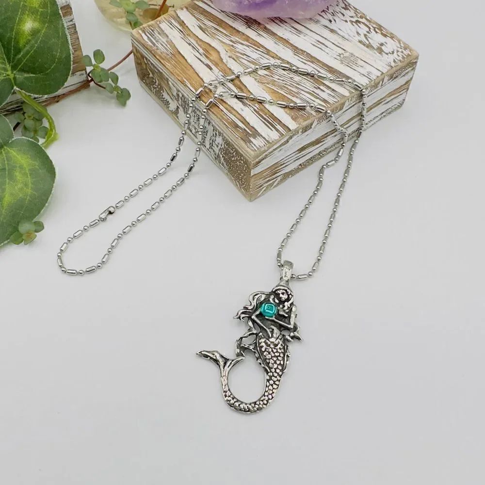 Silver Mermaid Pendant Necklace